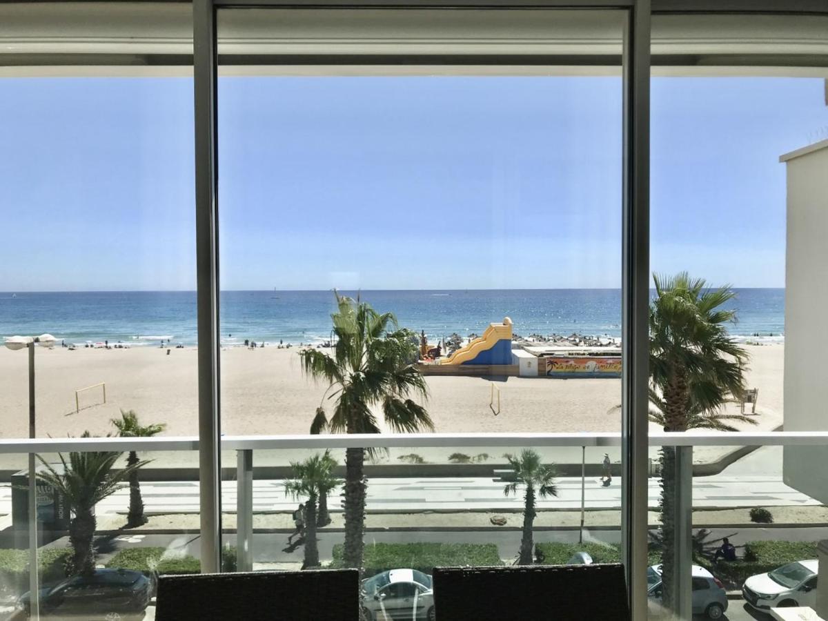 Appartement Face A La Mer - 6 A 8 Personnes - Canet En Roussillon Buitenkant foto